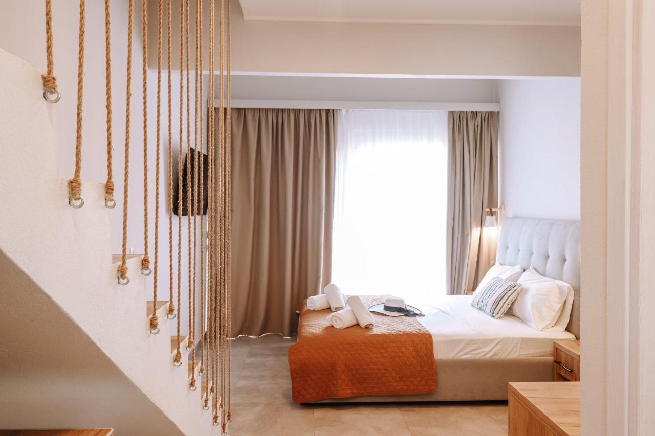Sithon Diamond Suites 1 Nikiti  Extérieur photo