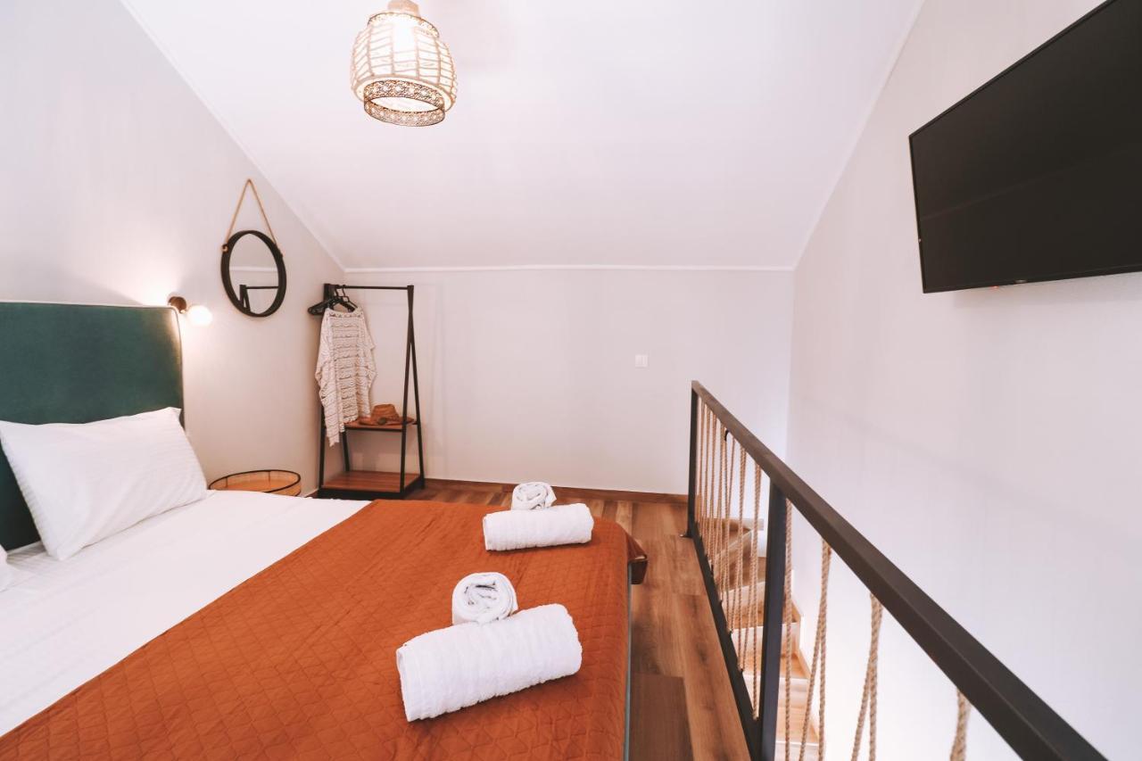 Sithon Diamond Suites 1 Nikiti  Extérieur photo
